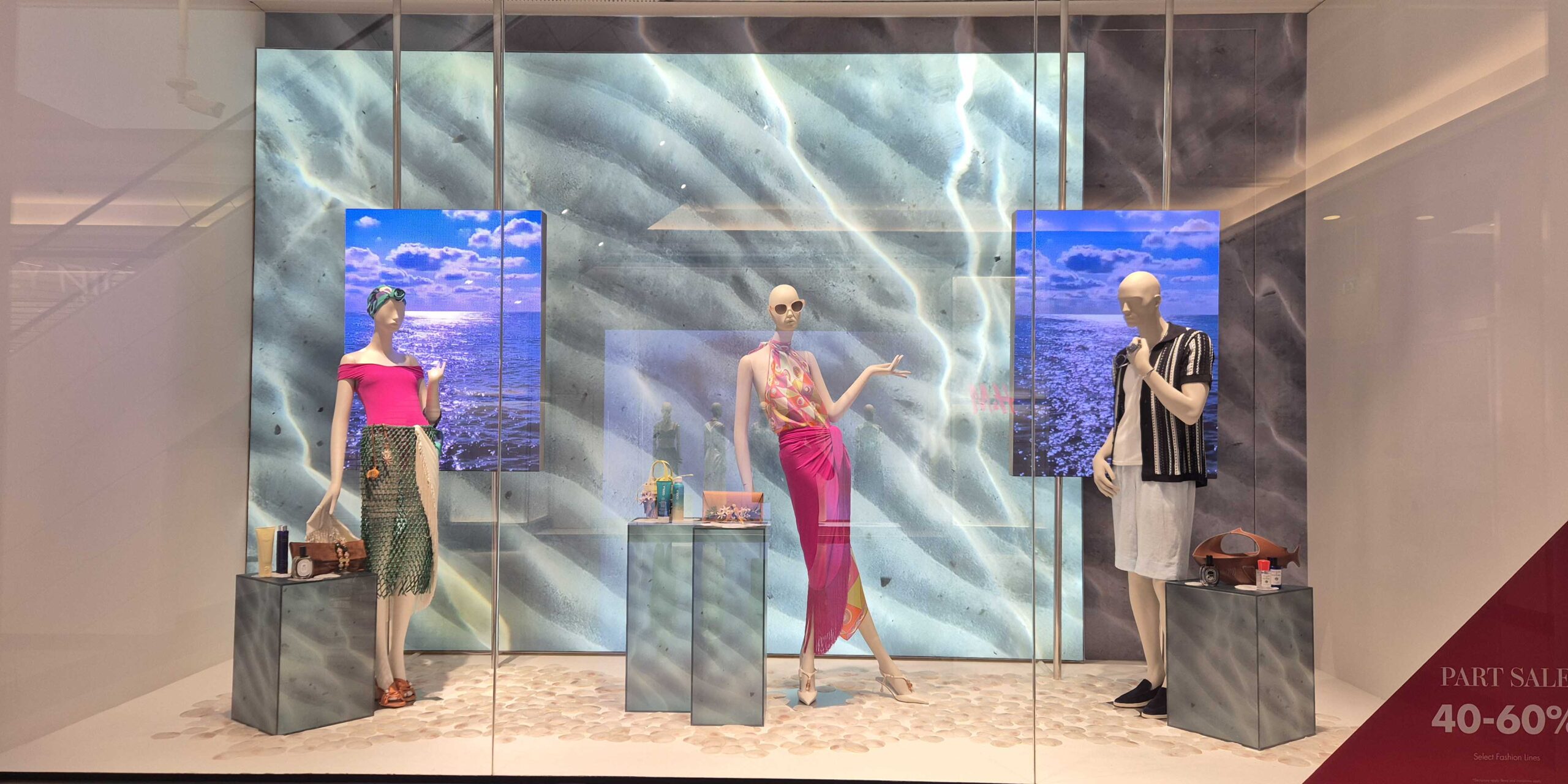Harvey Nichols LED Display Mall of the Emirates